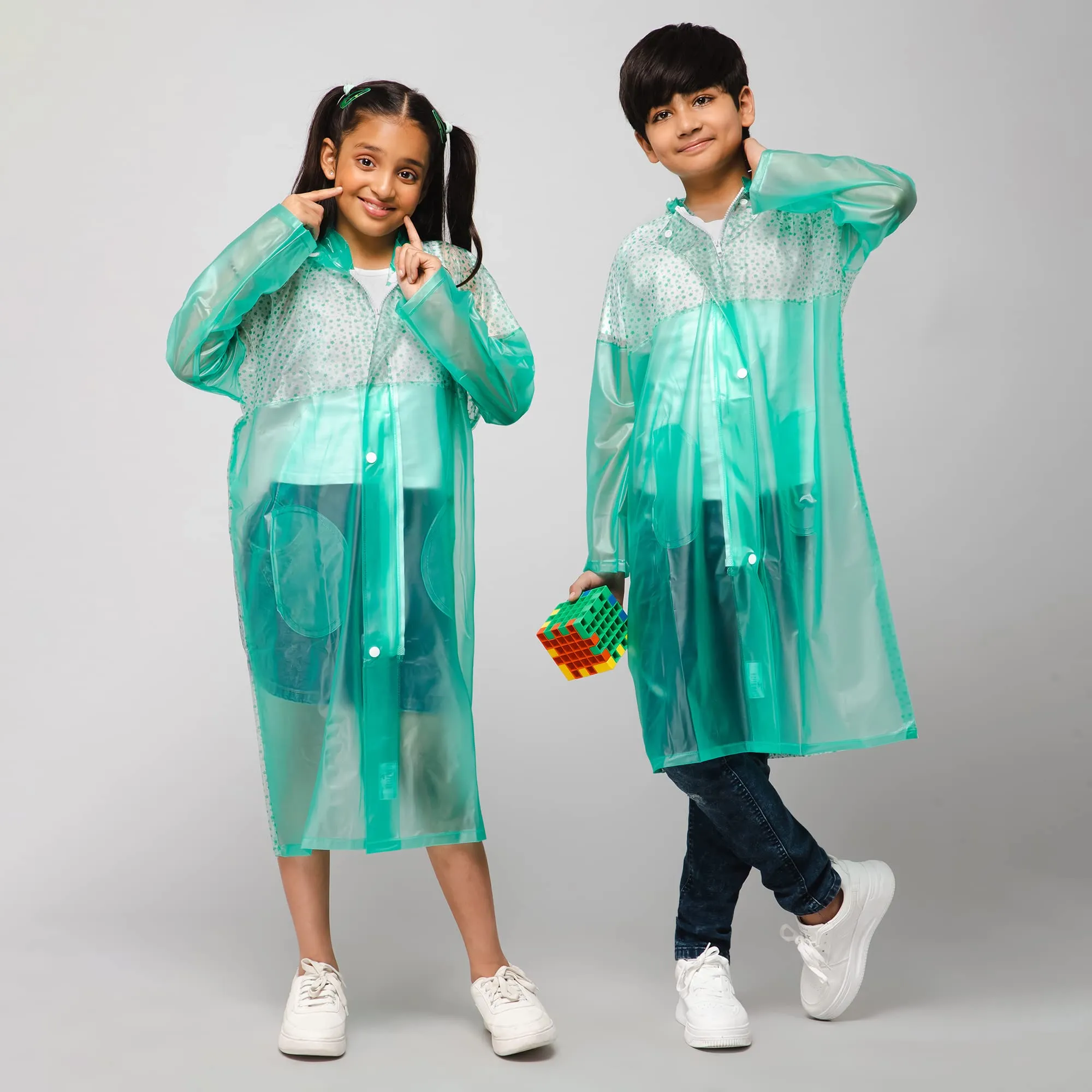 THE CLOWNFISH Wet & Wild Series Unisex Kids Waterproof Single Layer PVC Longcoat/Raincoat with Adjustable Hood. Age-3-4 Years (Dark Pink)