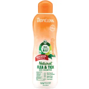 TropiClean Natural Flea & Tick Maximum Strength Shampoo for Dogs (20-oz)